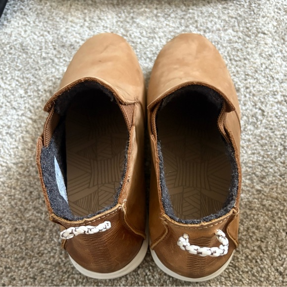 Olukai Hawai'iloa Manu Hope Sneaker Boot - Picture 4 of 7